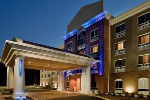 Holiday Inn Express Hotel Raleigh Southwest an IHG Hotel - main image