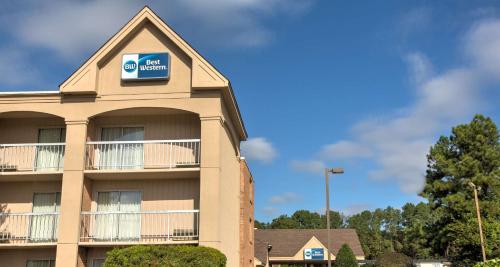 Best Western Raleigh North - image 4