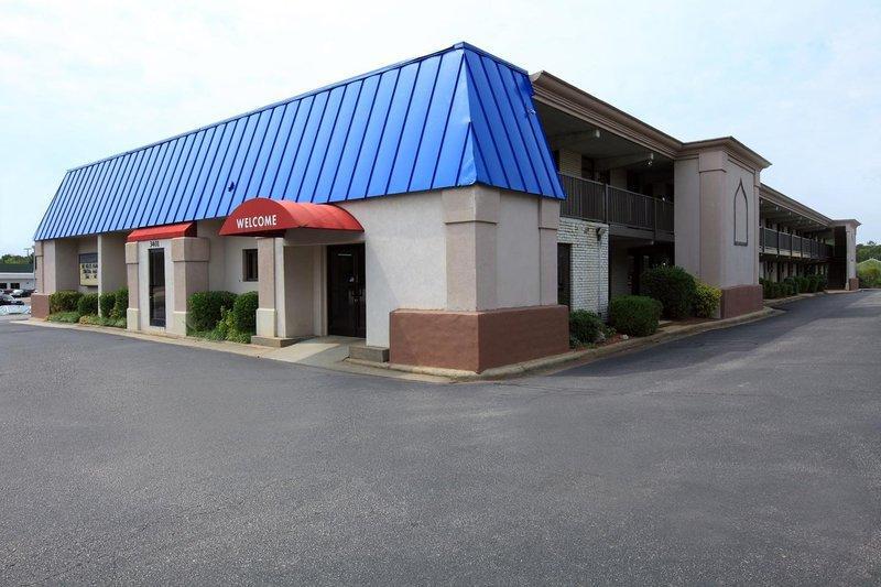 Americas Best Value Inn North Capital - main image