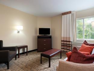 MainStay Suites Raleigh - Cary - image 3