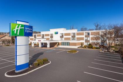 Holiday Inn Express Ramsey Mahwah an IHG Hotel - image 1