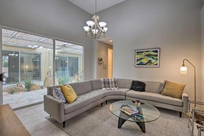 Contemporary Condo with Mtn Views and Pool Access - image 6