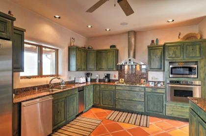 Traditional Taos Home on 26 Acres with Mountain Views - image 7