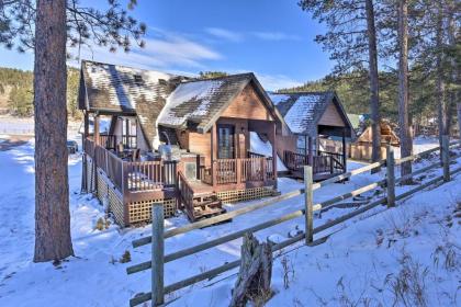 Cabin in the Black Hills Near Mt Rushmore - image 10