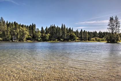 The Lake House in Rathdrum with Beach and Fire Pit - image 11