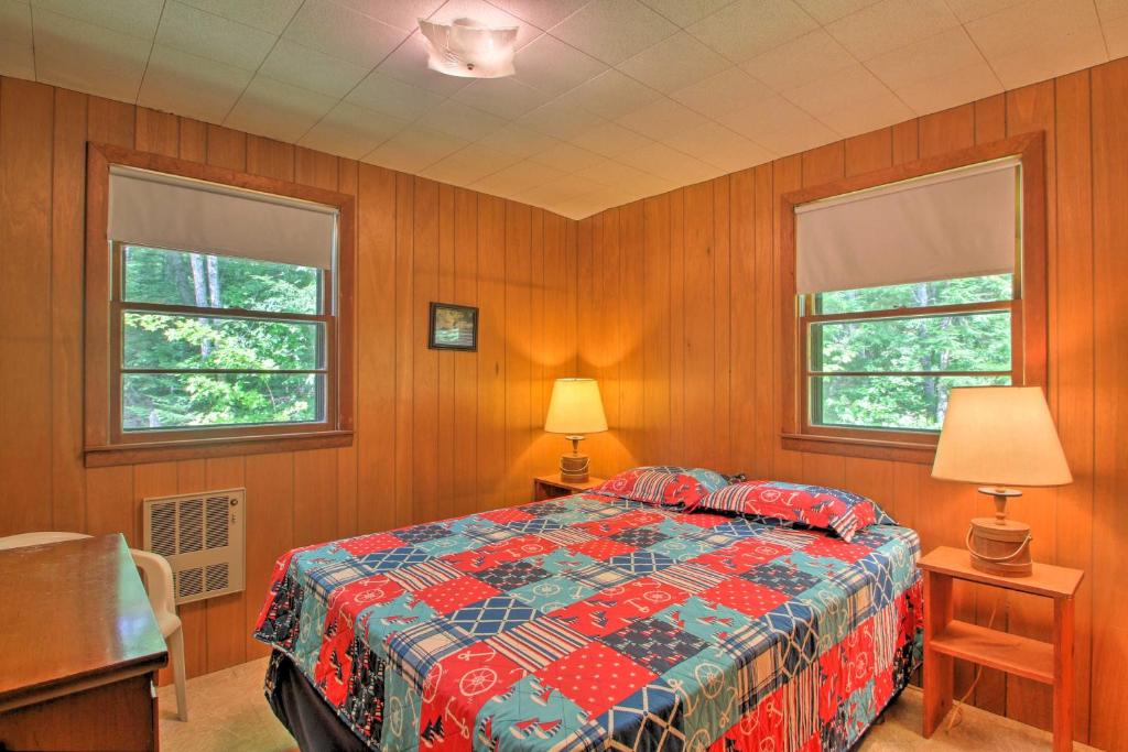 Panther Pond Cabin with 200 Ft Sand Beach and Dock - image 4