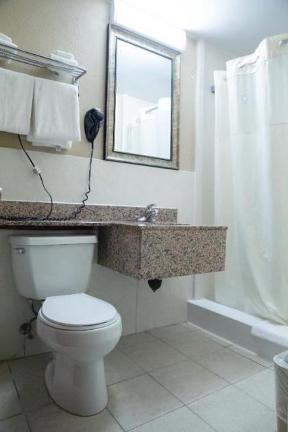 Quality Inn Raynham - Taunton - image 17