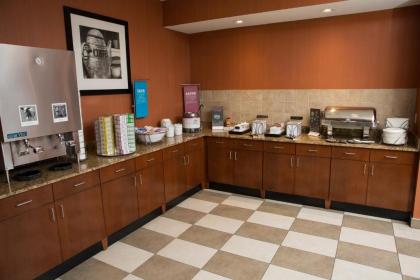 Hampton Inn Raynham-Taunton - image 9