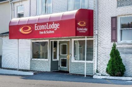 Econo Lodge Airport - image 10