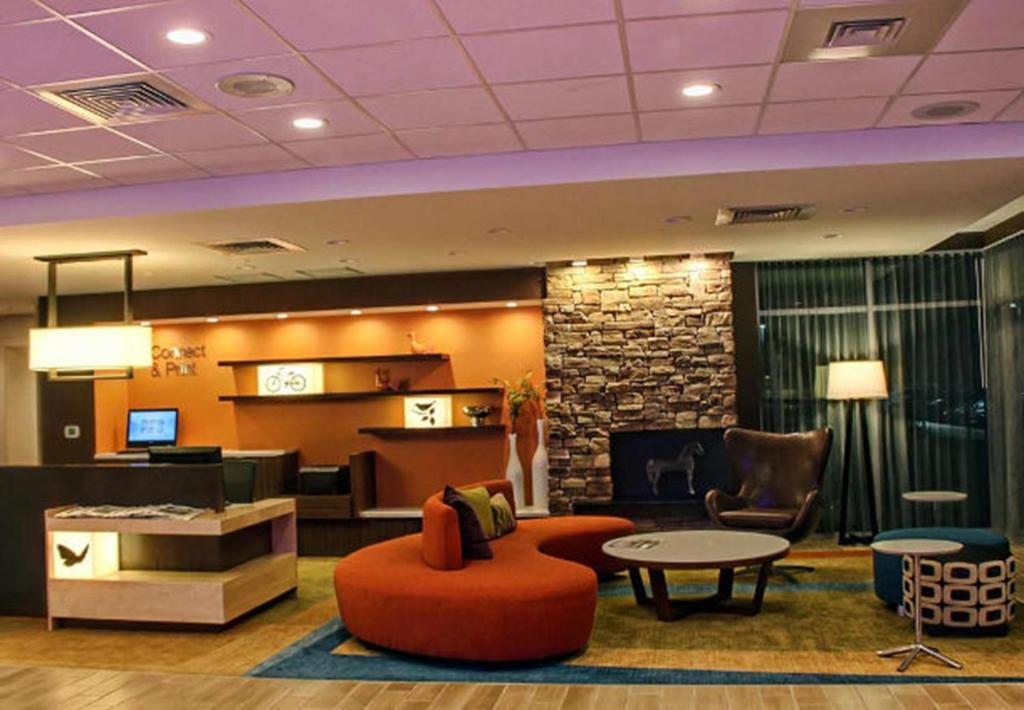 Fairfield Inn & Suites by Marriott Reading Wyomissing - image 3