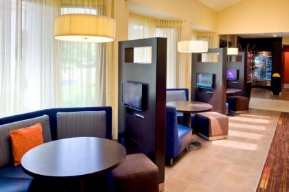 Courtyard by Marriott Lincroft Red Bank - image 11