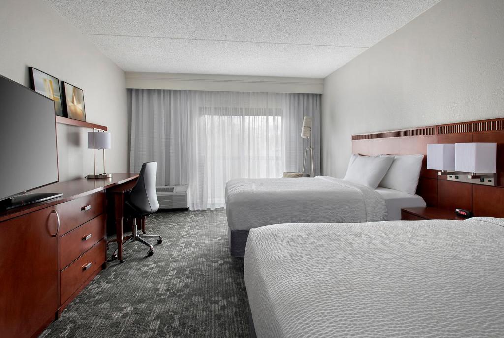 Courtyard by Marriott Lincroft Red Bank - image 3