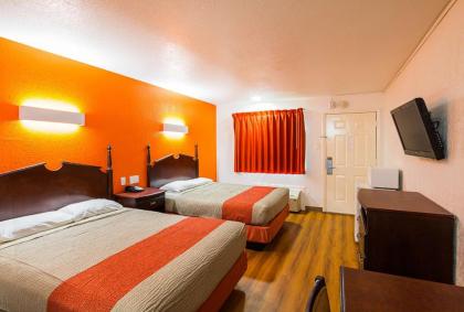 Motel 6-Red Oak TX - Dallas - image 11