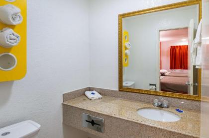 Motel 6-Red Oak TX - Dallas - image 15