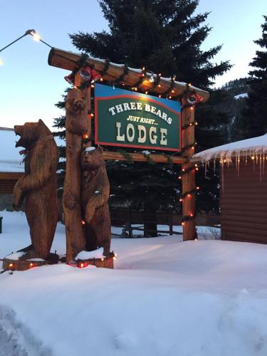 Three Bears Lodge - image 2