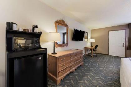 Quality Inn & Suites Red Wing - image 11