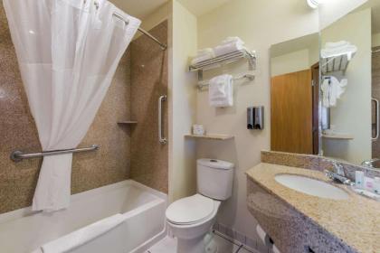 Quality Inn & Suites Red Wing - image 13