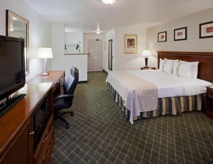 Holiday Inn Redding an IHG Hotel - image 11