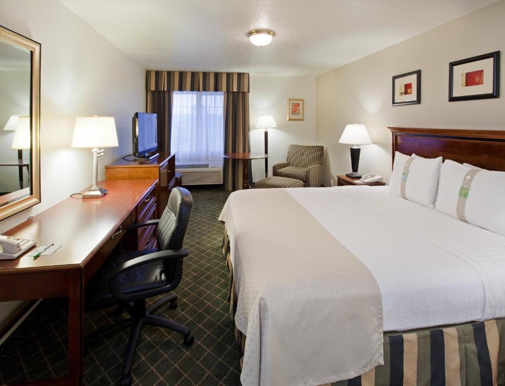 Holiday Inn Redding an IHG Hotel - image 3