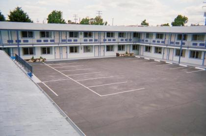 Stardust Motel - image 11