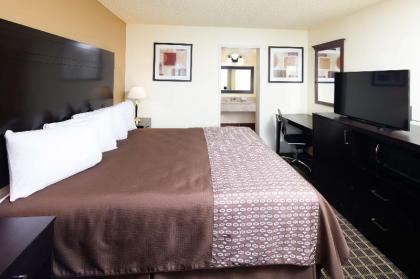 Red Lion Inn & Suites Redding - image 14