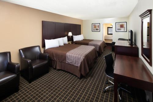 Red Lion Inn & Suites Redding - image 6