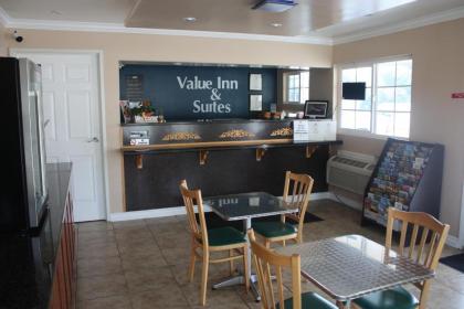 Value Inn & Suites - image 10