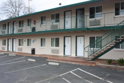 Value Inn & Suites - image 3