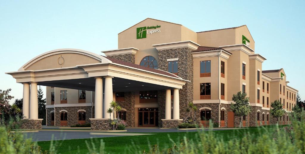 Holiday Inn Express & Suites - Redding an IHG Hotel - main image