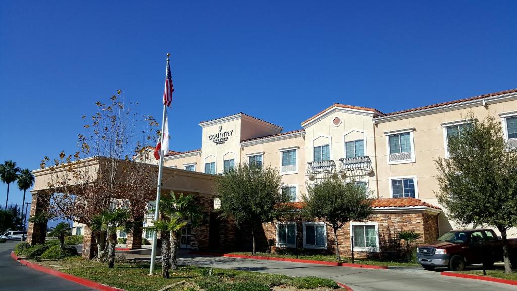 Country Inn & Suites by Radisson San Bernardino (Redlands) CA - image 2