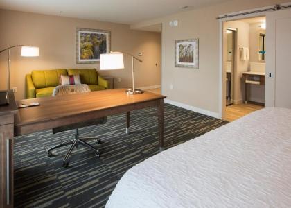 Hampton Inn & Suites Seattle/Redmond Wa - image 11