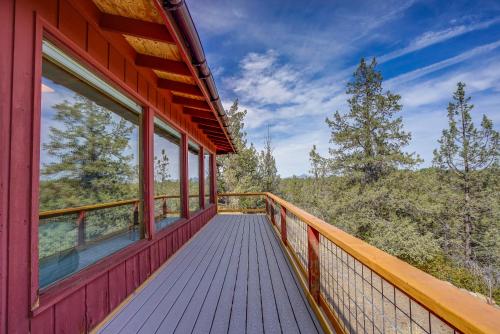 Mid Century Deschutes River Cabin - image 2