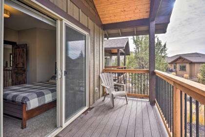 Modern Eagle Crest Escape with Patio and 2 Balconies! - image 9