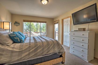 Pet-Friendly Townhome with Golf Course Access! - image 14