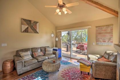 Pet-Friendly Townhome with Golf Course Access! - image 3