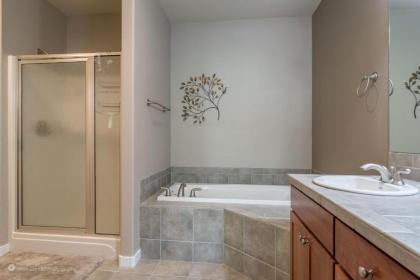 Creekside Townhome - image 14