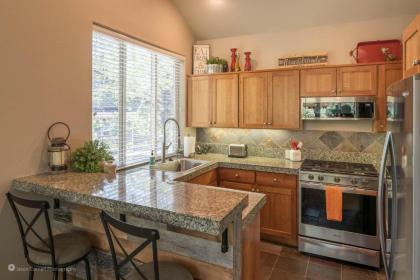 Creekside Townhome - image 2