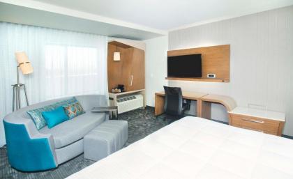 Courtyard by Marriott Redwood City - image 4