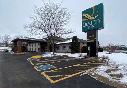 Quality Inn Reedsburg - image 8