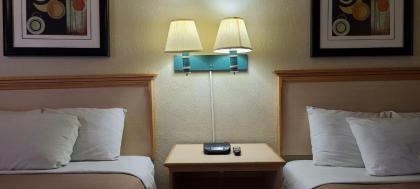 Economy Inn - image 11