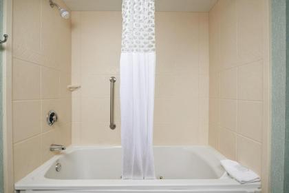 Hampton Inn Rehoboth Beach - image 14