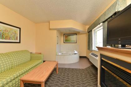 American Inn & Suites - image 14