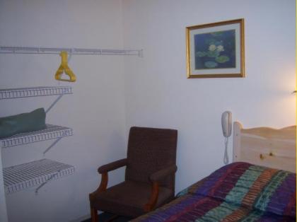 Summer Place Hotel - image 2