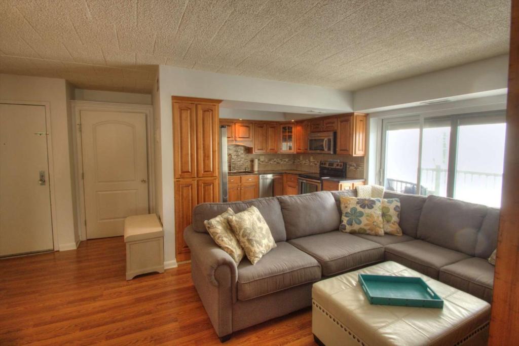 59 Maryland Ave #204 - image 2