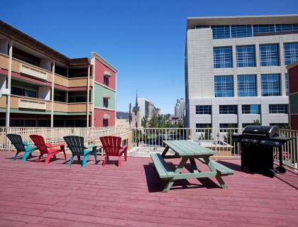 Urban Vacation Resort Condos in the Heart of Reno - image 8