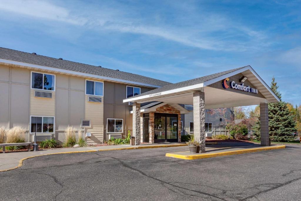 Comfort Inn Rhinelander - main image