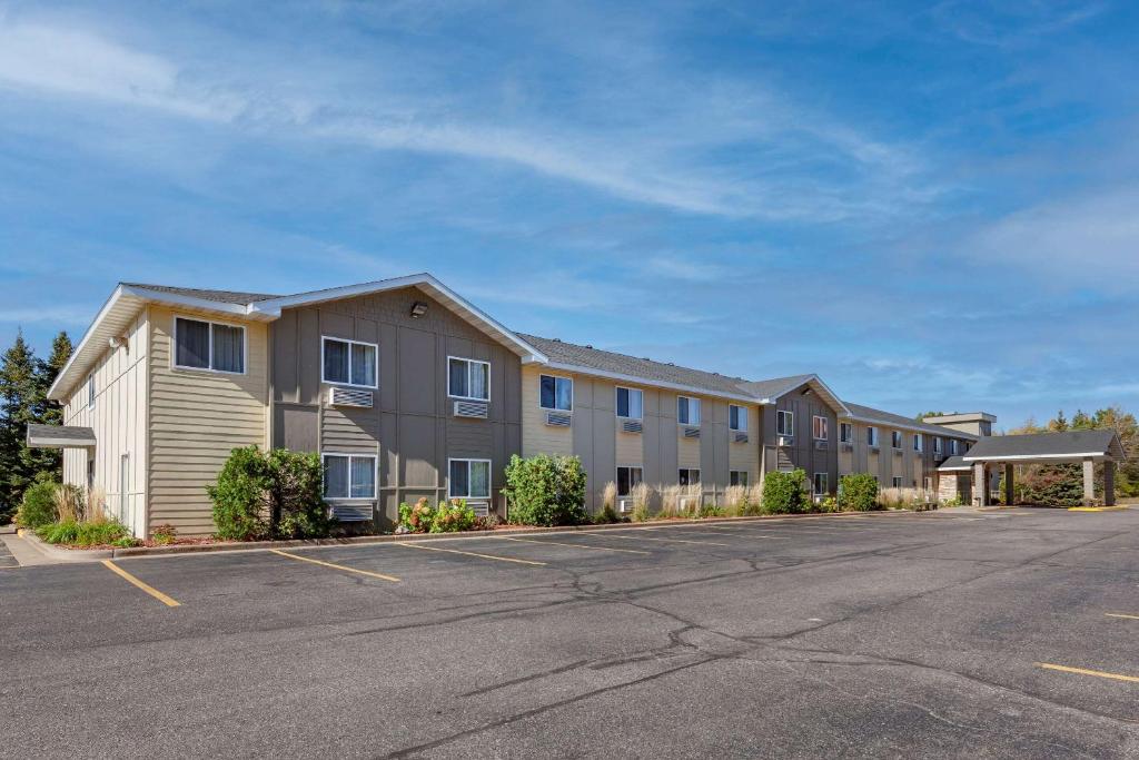 Comfort Inn Rhinelander - image 3