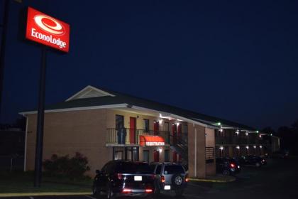 Econo Lodge - image 13