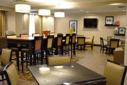 Hampton Inn Richfield - image 12