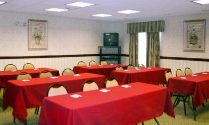 Hampton Inn Richfield - image 15